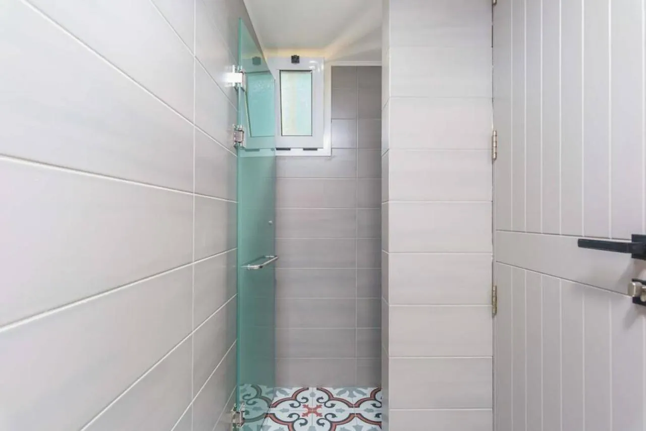 Stairway 2 Room In Mar Mikhael Beyrouth 0*,